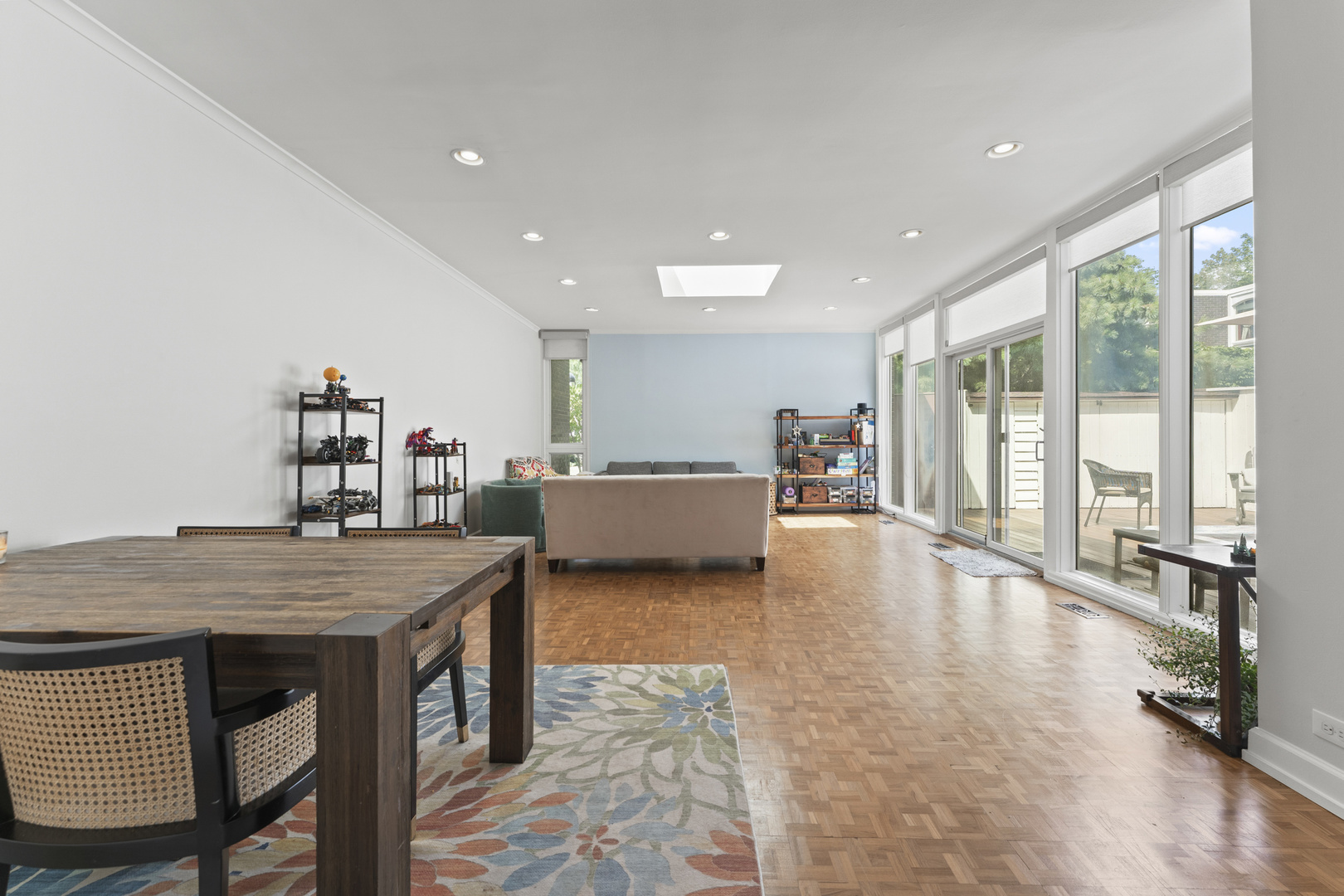 1414 N Sandburg Terrace 1414