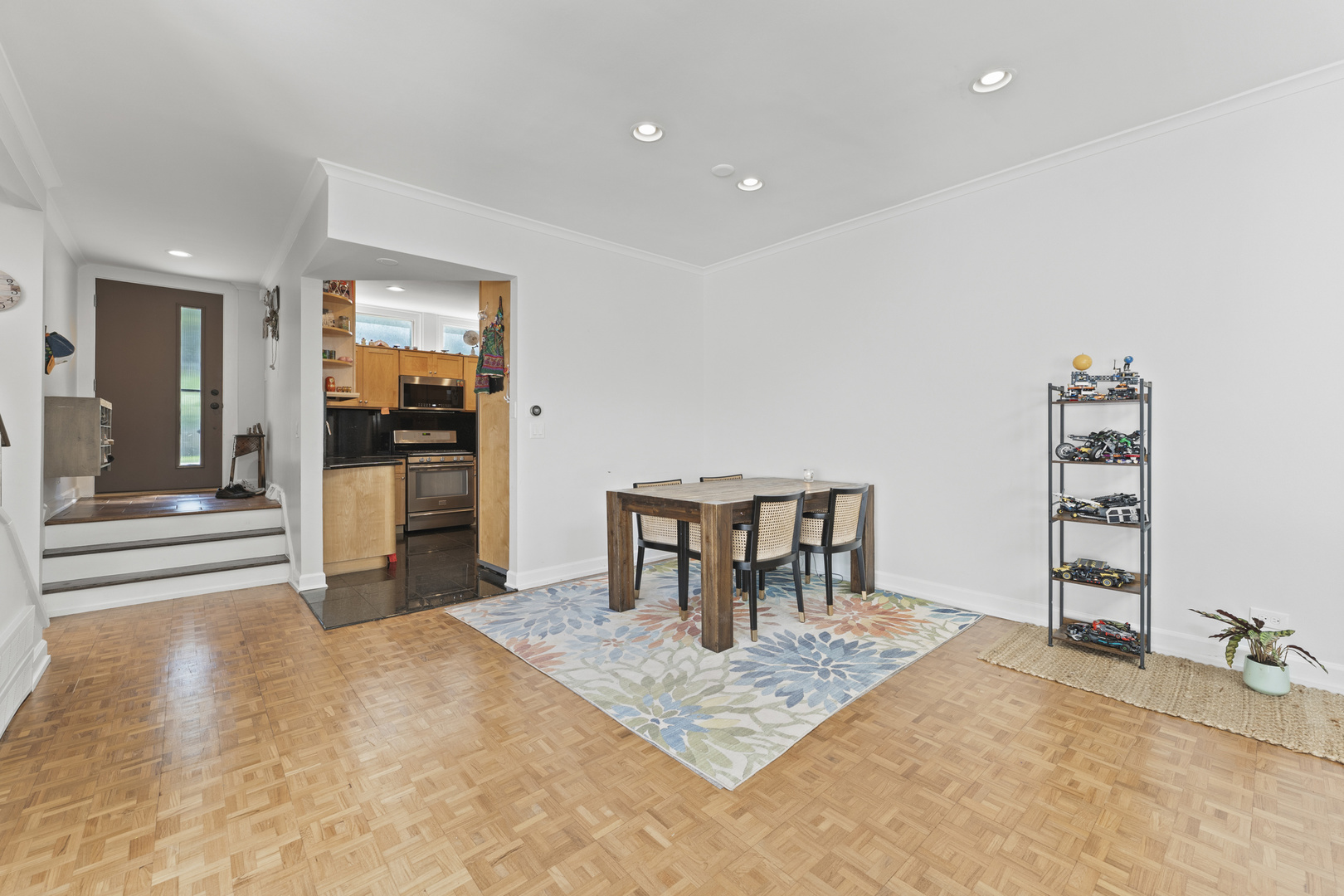 1414 N Sandburg Terrace 1414