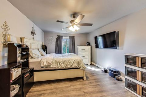 Tiny photo for 833 Thornton Court #2B, Schaumburg, IL 60193 (MLS # 12474576)