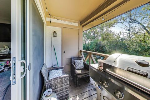 Tiny photo for 833 Thornton Court #2B, Schaumburg, IL 60193 (MLS # 12474576)