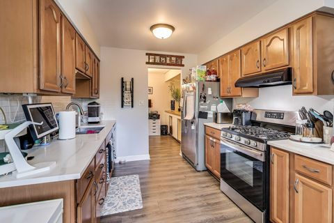 Tiny photo for 833 Thornton Court #2B, Schaumburg, IL 60193 (MLS # 12474576)