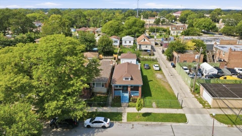 Tiny photo for 9516 S Yale Avenue, Chicago, IL 60628 (MLS # 12750445)