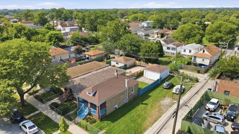 Tiny photo for 9516 S Yale Avenue, Chicago, IL 60628 (MLS # 12750445)