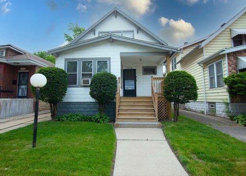 Photo of 12018 S Wentworth Avenue, Chicago, IL 60628 (MLS # 12745395)