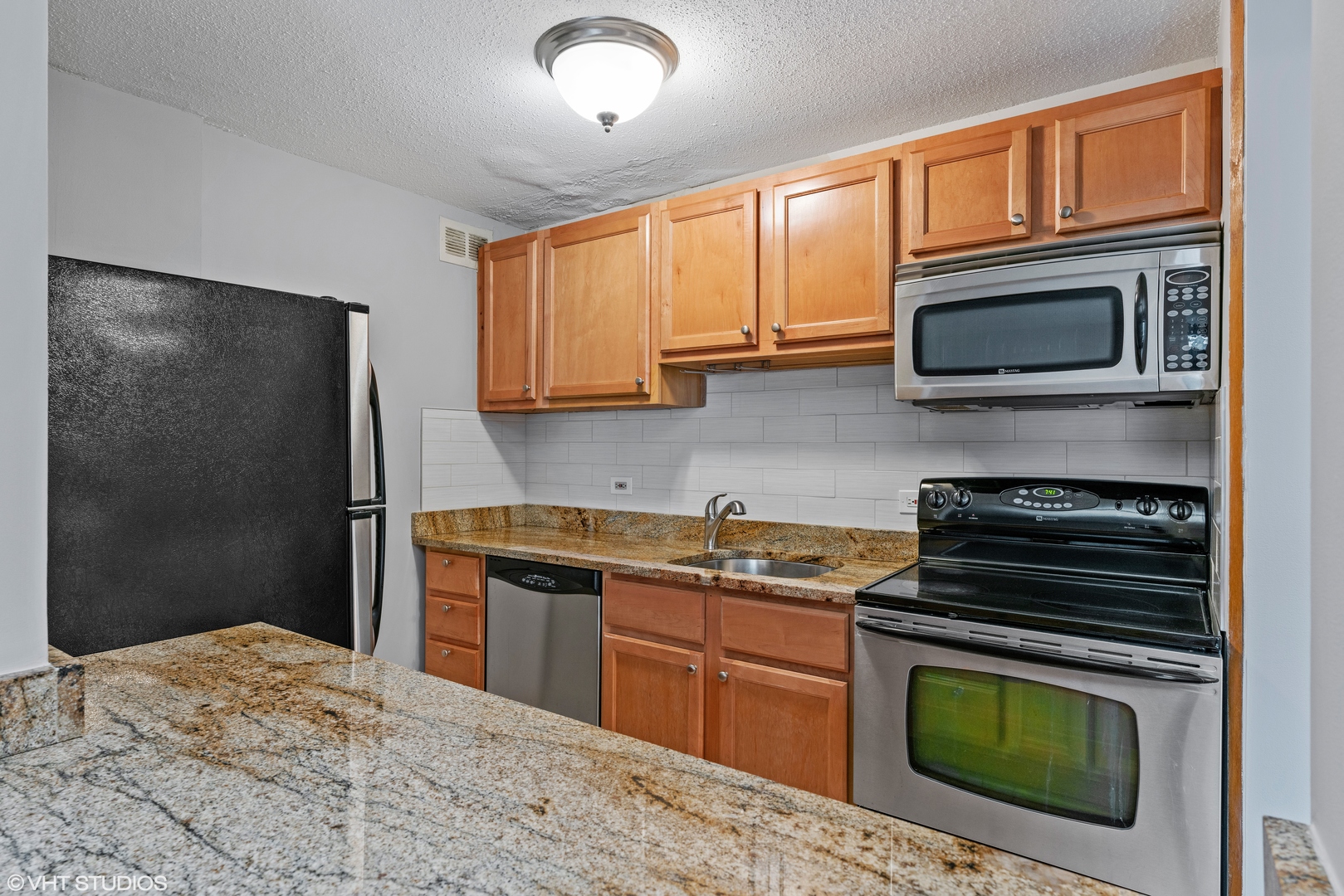 1339 N Dearborn Street 7A