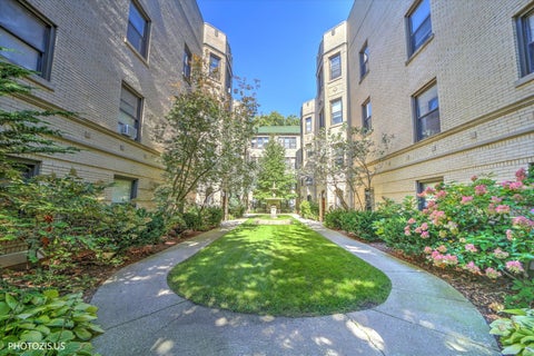 Photo of 1530 W Fargo Avenue #3S, Chicago, IL 60626 (MLS # 12774556)