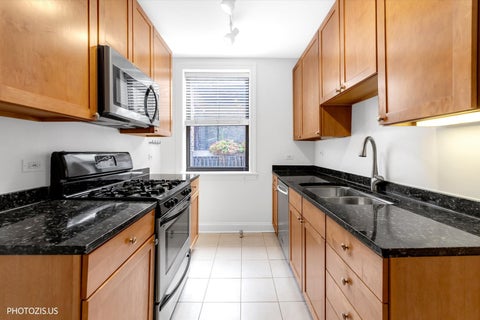 Tiny photo for 1530 W Fargo Avenue #3S, Chicago, IL 60626 (MLS # 12774556)