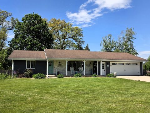 Photo of 304 Tree Lane, Prophetstown, IL 61277 (MLS # 12643427)