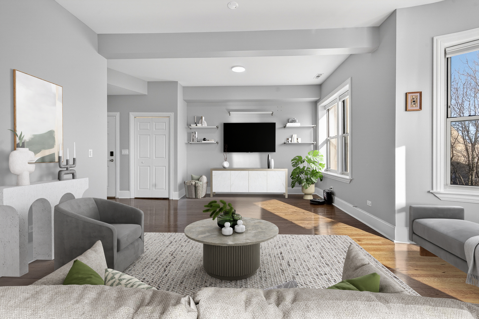 4646 S PRAIRIE Avenue 2S