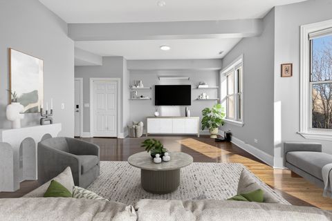 Tiny photo for 4646 S PRAIRIE Avenue #2S, Chicago, IL 60653 (MLS # 12542386)