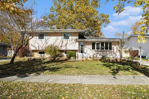 Photo of 2950 188th Place, Lansing, IL 60438 (MLS # 12513014)