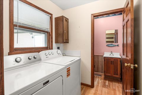 Tiny photo for 44W043 Fox Wilds Drive, St. Charles, IL 60175 (MLS # 12654117)