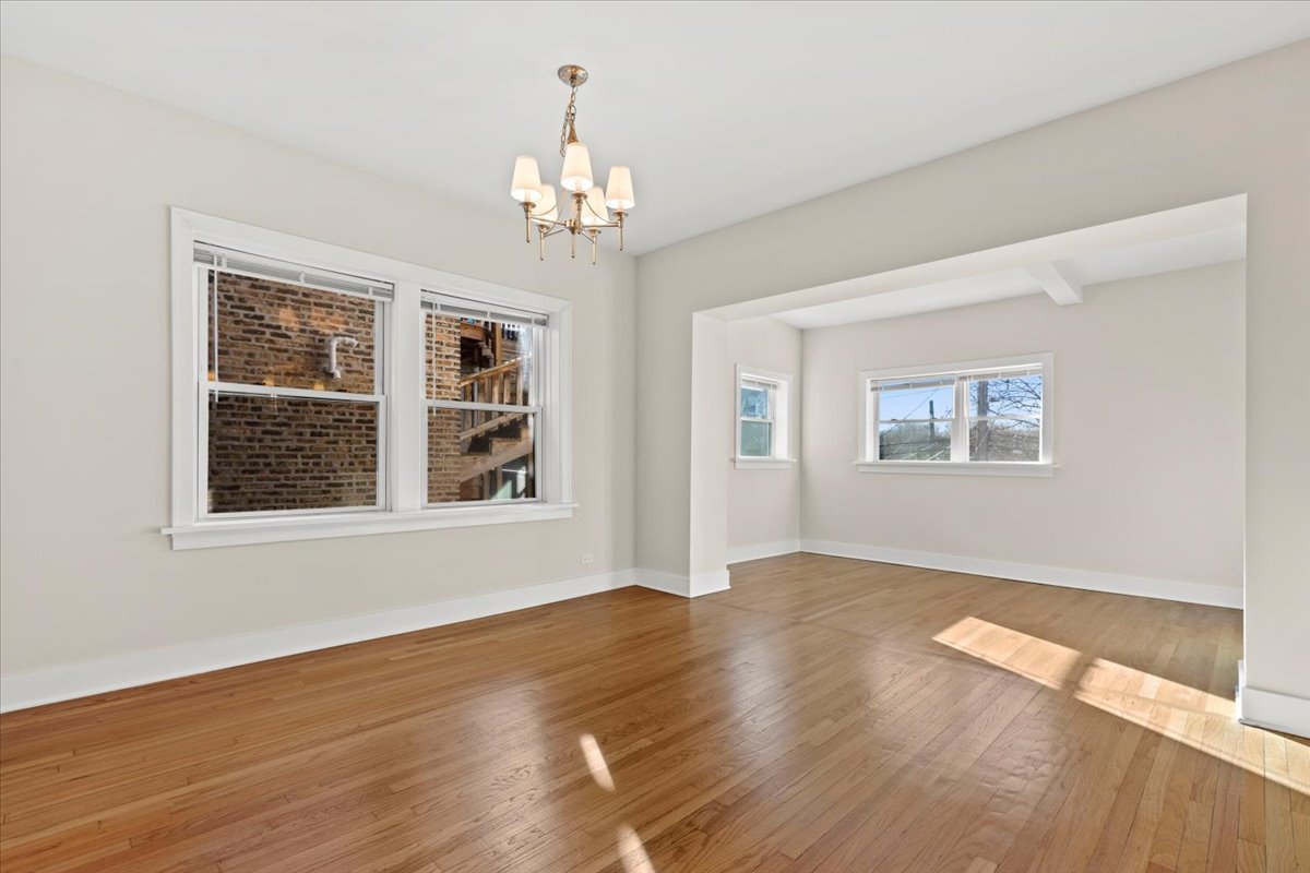 4912 N WASHTENAW Avenue 3