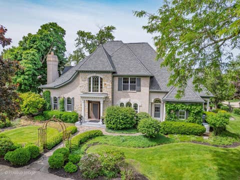 Tiny photo for 734 Highview Avenue, Glen Ellyn, IL 60137 (MLS # 12446886)