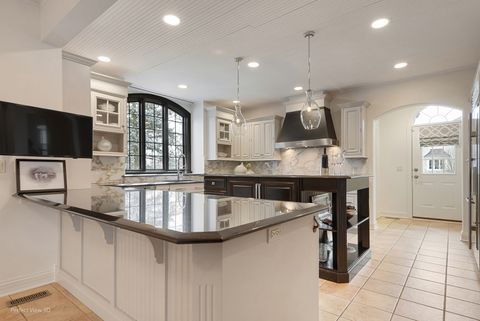 Tiny photo for 734 Highview Avenue, Glen Ellyn, IL 60137 (MLS # 12446886)