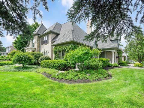 Tiny photo for 734 Highview Avenue, Glen Ellyn, IL 60137 (MLS # 12446886)