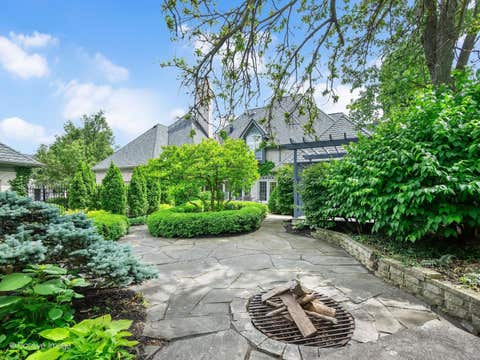 Tiny photo for 734 Highview Avenue, Glen Ellyn, IL 60137 (MLS # 12446886)