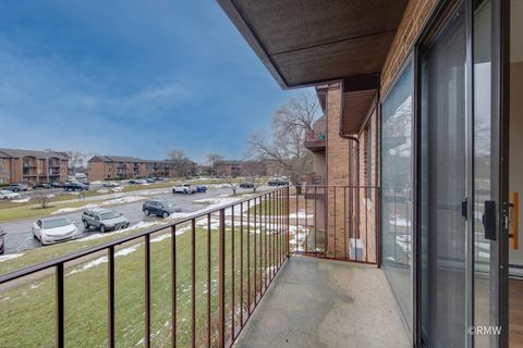 Tiny photo for 724 N Briar Hill Lane #3, Addison, IL 60101 (MLS # 12575320)