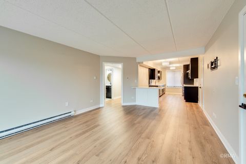 Tiny photo for 724 N Briar Hill Lane #3, Addison, IL 60101 (MLS # 12575320)