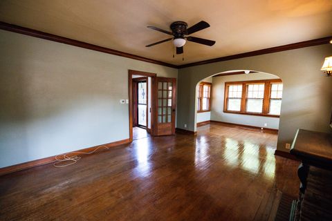 Single Family Residence in Rockford IL 2409 16th Avenue 9.jpg