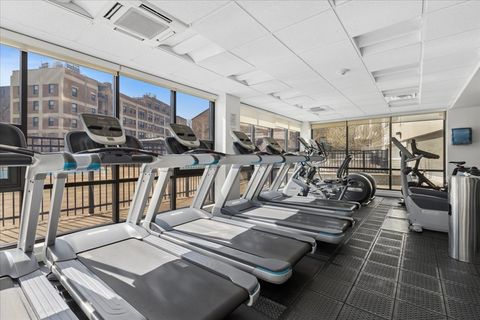 Tiny photo for 3930 N Pine Grove Avenue #816, Chicago, IL 60613 (MLS # 12611075)