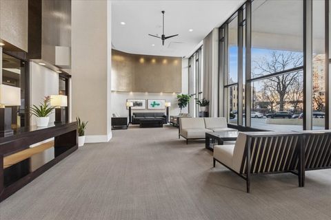 Tiny photo for 3930 N Pine Grove Avenue #816, Chicago, IL 60613 (MLS # 12611075)