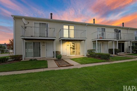 Photo of 435 Meadow Green Lane, Round Lake Beach, IL 60073 (MLS # 12503217)