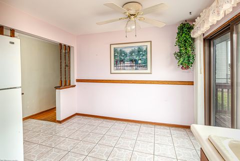 Tiny photo for 8420 S New England Avenue, Burbank, IL 60459 (MLS # 12600596)