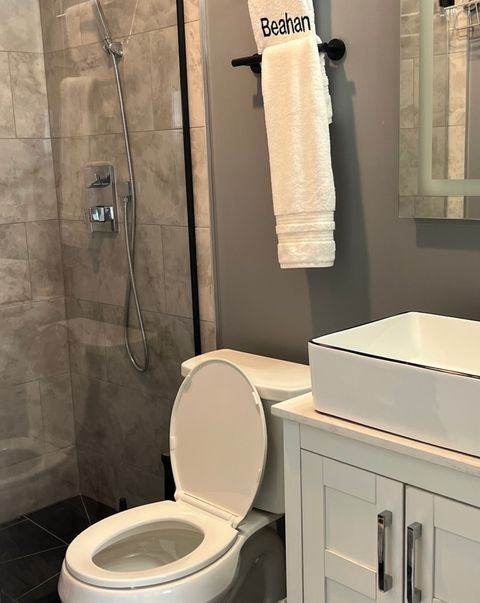 Tiny photo for 3900 N Lake Shore Drive #19A, Chicago, IL 60613 (MLS # 12465567)