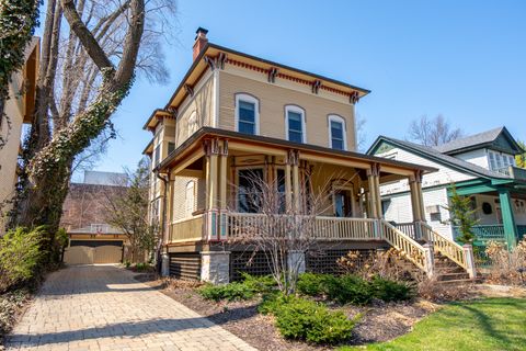 511 N GROVE Avenue Oak Park IL 60302
