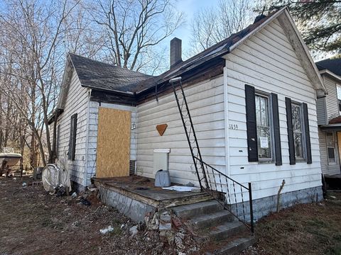 Photo of 1039 E William Street, Decatur, IL 62521 (MLS # 12602454)