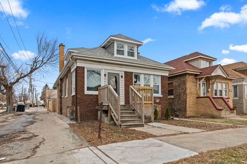 Tiny photo for 5542 W 64th Street, Chicago, IL 60638 (MLS # 12586332)