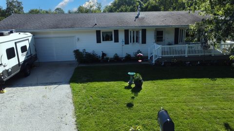 Photo of 117 N Marty Street, Milford, IL 60953 (MLS # 12456916)