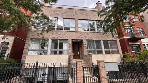 1620 W Augusta Boulevard 2W Chicago IL 60622