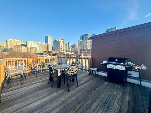 Tiny photo for 300 W Scott Street #403, Chicago, IL 60610 (MLS # 12581590)