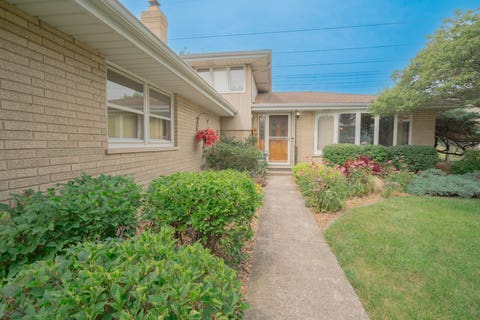 Tiny photo for 10524 S Michael Drive, Palos Hills, IL 60465 (MLS # 12708892)