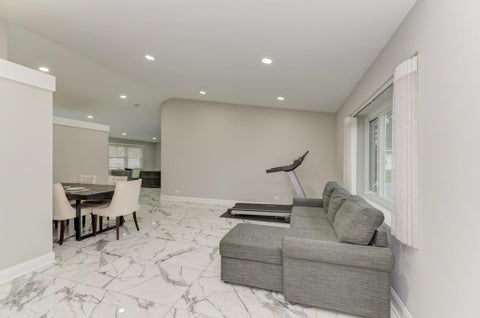 Tiny photo for 935 Pioneer Court, Roselle, IL 60172 (MLS # 12788684)
