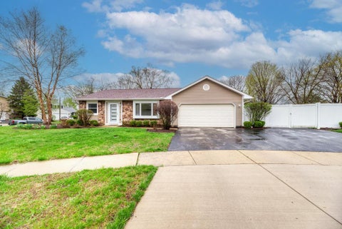 Photo of 935 Pioneer Court, Roselle, IL 60172 (MLS # 12788684)