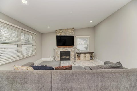 Tiny photo for 935 Pioneer Court, Roselle, IL 60172 (MLS # 12788684)