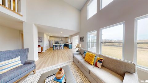 Tiny photo for Lot 13 Faiths Way, Bettendorf, IA 52722 (MLS # QC4269925)