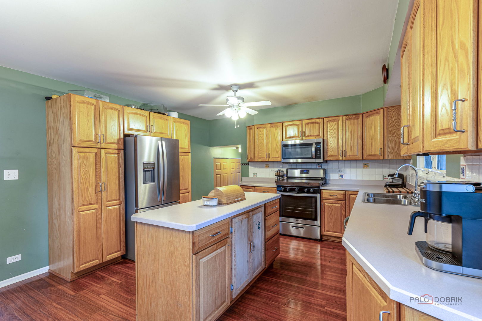 Palatine, Illinois 60074, United States, 4 Bedrooms Bedrooms, ,3 BathroomsBathrooms,Residential,Active,214636