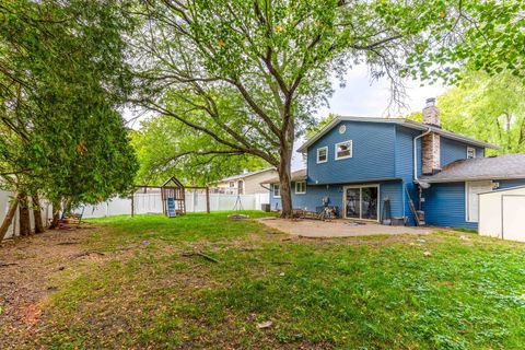 Tiny photo for 847 E Cooper Drive, Palatine, IL 60074 (MLS # 12477318)