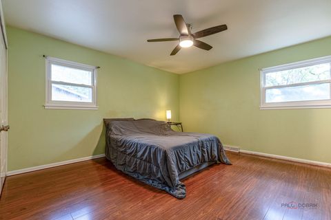 Tiny photo for 847 E Cooper Drive, Palatine, IL 60074 (MLS # 12477318)