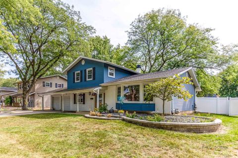 Tiny photo for 847 E Cooper Drive, Palatine, IL 60074 (MLS # 12477318)