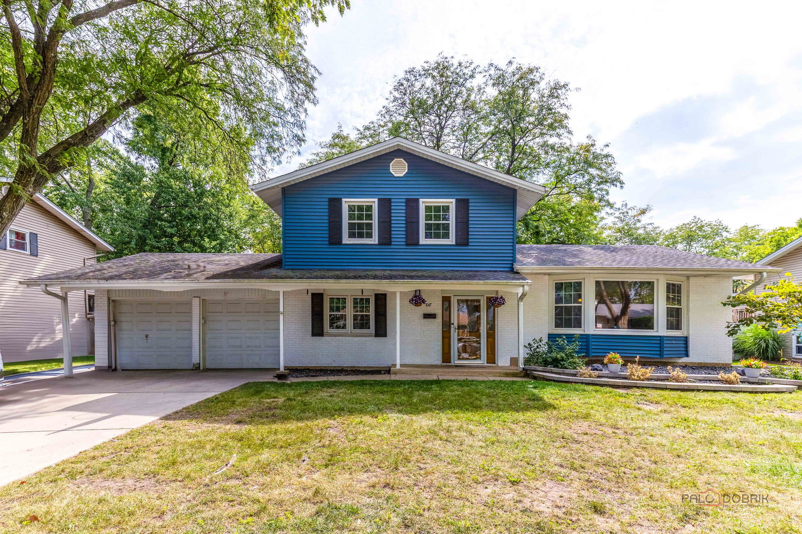 Palatine, Illinois 60074, United States, 4 Bedrooms Bedrooms, ,3 BathroomsBathrooms,Residential,Active,214636