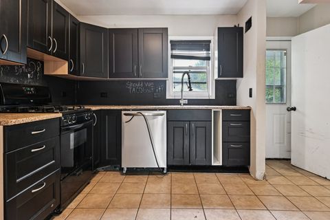 Tiny photo for 506 N Garfield Street, Lombard, IL 60148 (MLS # 12493339)