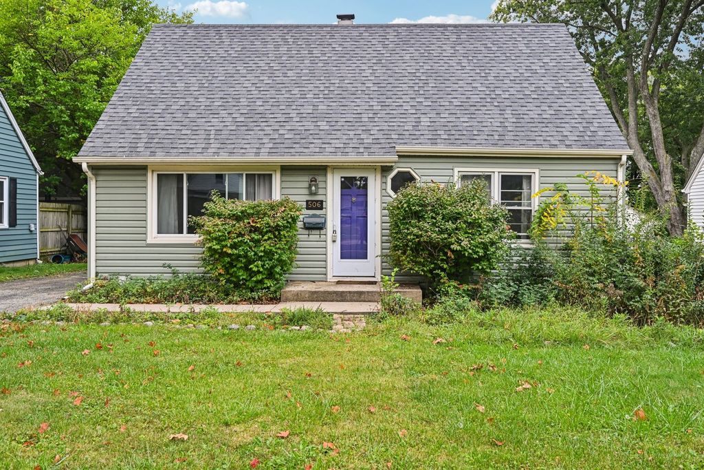 Photo for 506 N Garfield Street, Lombard, IL 60148 (MLS # 12493339)