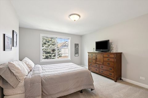 Tiny photo for 1814 Torrey Parkway, Libertyville, IL 60048 (MLS # 12697095)
