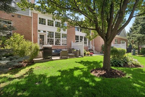 Tiny photo for 1814 Torrey Parkway, Libertyville, IL 60048 (MLS # 12697095)
