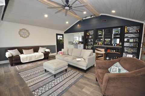 Tiny photo for 26458 W Grapevine Avenue, Antioch, IL 60002 (MLS # 12602675)